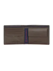 Tommy Hilfiger MenLeather Two Fold Wallet