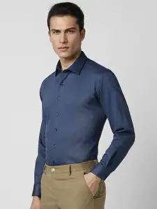 Van Heusen Spread Collar Slim Fit Cotton Formal Shirt