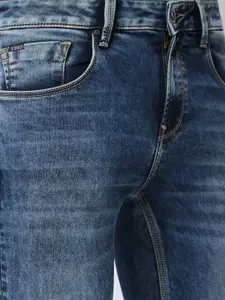 SPYKAR Men Slim Fit Low-Rise Heavy Fade Clean Look Jeans