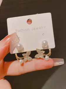 VAGHBHATT Animal Shaped Gold-Plated Studs Earrings