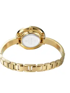 Fastrack Vyb Starlet Women Embellished Bracelet Style Straps Analogue Watch FV60009YM01W