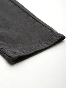 The Roadster Lifestyle Co. Men Slim Fit Slash Knee Light Fade Stretchable Jeans