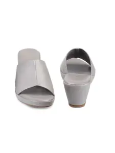 Tresmode Textured Platform Heels