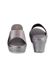 Tresmode Textured Open Toe Wedge Heels