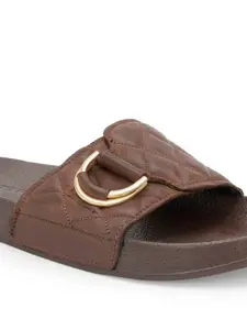 Red Tape Women Textured Rubber Sliders