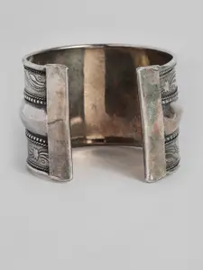 Sangria Women Silver-Plated Cuff Bracelet