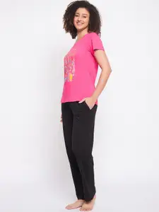 Clovia Pink Graphic Printed Pure Cotton Night Suit