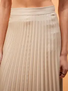 SASSAFRAS BASICS Accordion Pleated Belted A-Line Midi Skirt