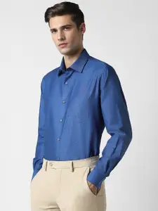 Van Heusen Textured Spread Collar Cotton Formal Shirt