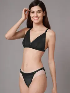 AROUSY Self Design Non Padded Bra & Mid-Rise Bikini
