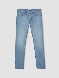 DeFacto Men Mid-Rise Light Fade Clean Look Stretchable Jeans