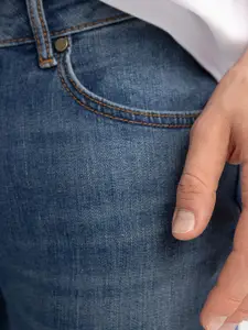 DeFacto Men Mid-Rise Dark Shade Light Fade Clean Look Stretchable Jeans