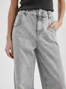 DeFacto Women Heavy Fade Regular Fit Clean Look Pure Cotton Denim Joggers