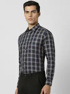 Van Heusen Checked Slim Fit Cotton Opaque Formal Shirt