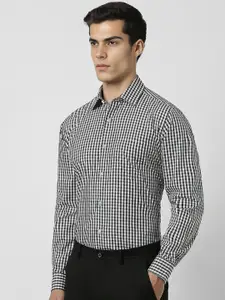 Van Heusen Checked Spread Collar Cotton Opaque Formal Shirt