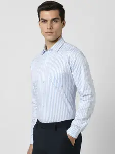 Van Heusen Slim Fit Opaque Striped Formal Shirt