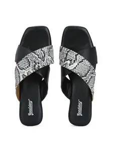 The Roadster Lifestyle Co. Black Printed Open Toe Flats