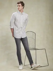 Turtle Relaxed Slim Fit Vertical Striped Spread Collar Pure Cotton Casual Shirt