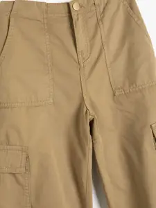 Koton Girls Mid-Rise Cropped Cargo Styles Jeans