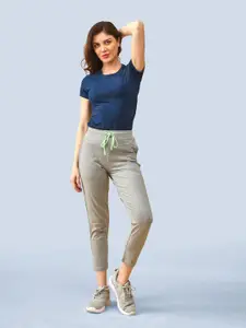 LYRA Cotton Slim-Fit Lounge Pant