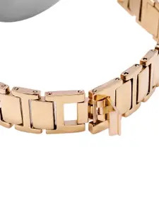 DressBerry Women Stainless Steel Bracelet Style Straps Analogue Watch - DB-18-02