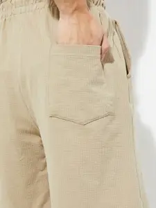 max URB_N Men Striped Mid-Rise Regular Shorts