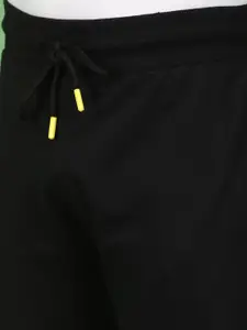 V-Mart Men Mid Rise Cotton Joggers