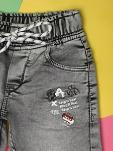 V-Mart Boys Mid-Rise Clean Look Heavy Fade Jeans