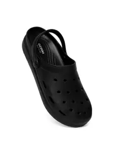 OZZOH Men Textured Clogs