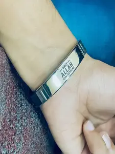 UNIVERSITY TRENDZ Men Leather Wraparound Bracelet