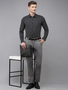 Van Heusen Pure Cotton Slim Fit Geometric Printed Formal Shirt