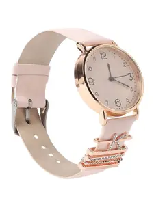 HAUTE SAUCE by  Campus Sutra Analog Watch With Charm