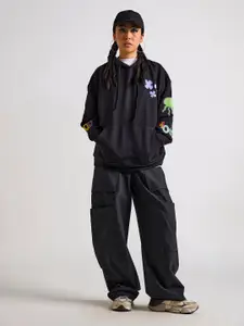 THE CLOTHING FACTORY Spoongebob Printed Hooded Oversized Cotton Pullover Sweatshirt