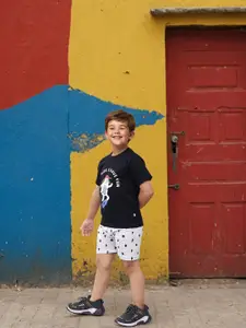 Toonyport Boys Printed T-shirt With Shorts