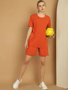 MACK JONNEY Round Neck T-Shirt With Shorts