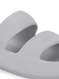 The Roadster Lifestyle Co. Men Grey Flip Flops