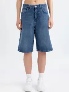 DeFacto Women Washed Mid Rise Pure Cotton Denim Shorts