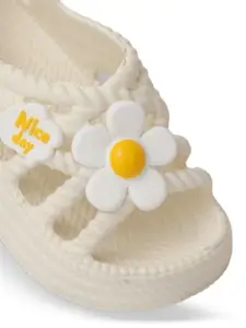 Yellow Bee Girls Self Design Slip-On Sliders