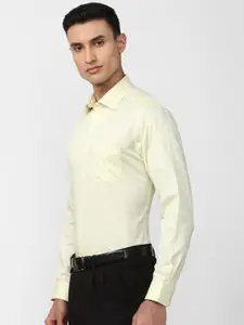 Van Heusen Regular Fit Self Design Spread Collar Opaque Cotton Party Shirt