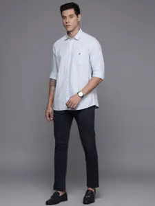 Louis Philippe Sport Slim Fit Opaque Striped Casual Shirt