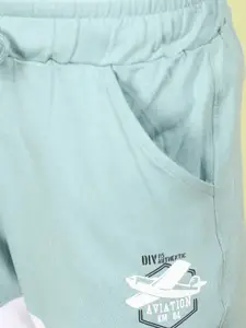 V-Mart Boys Mid-Rise Cotton Colourblocked Shorts