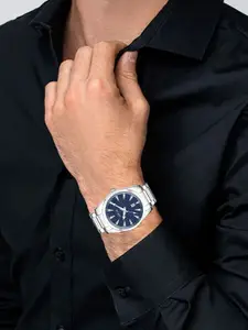 LOREM Men Dial & Stainless Steel Bracelet Style Straps Analogue Watch LR149-A