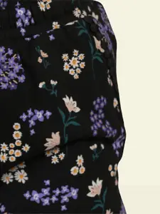 MAYSIXTY Women Printed Pure Cotton Lounge Pants