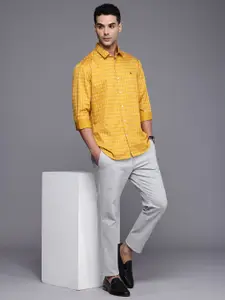 Louis Philippe Sport Pure Cotton Slim Fit Opaque Printed Casual Shirt