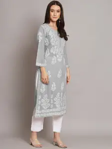PARAMOUNT CHIKAN Women Embroidered Lucknowi Chikankari Modal Kurta