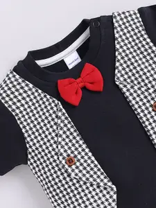 Moms Love Boys Checked Round Neck Short Sleeves Pure Cotton T-shirt with Shorts