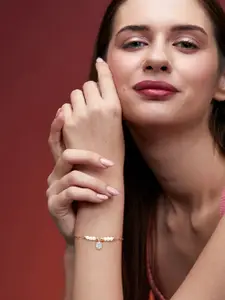 MINUTIAE Gold-Plated Crystals Link Bracelet