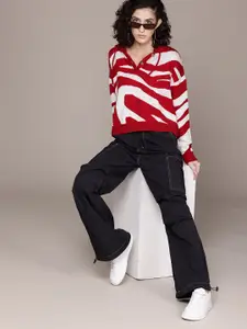 The Roadster Lifestyle Co. Acrylic Self-Design Hooded Pullover