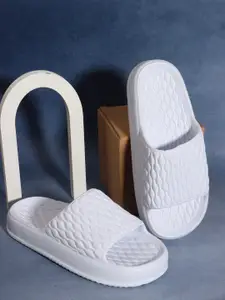 The Roadster Lifestyle Co. Women White Comfort Lightweight Sliders