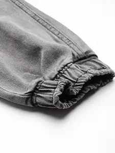 The Roadster Lifestyle Co. Men Pure Cotton Cargo Style Jogger Jeans